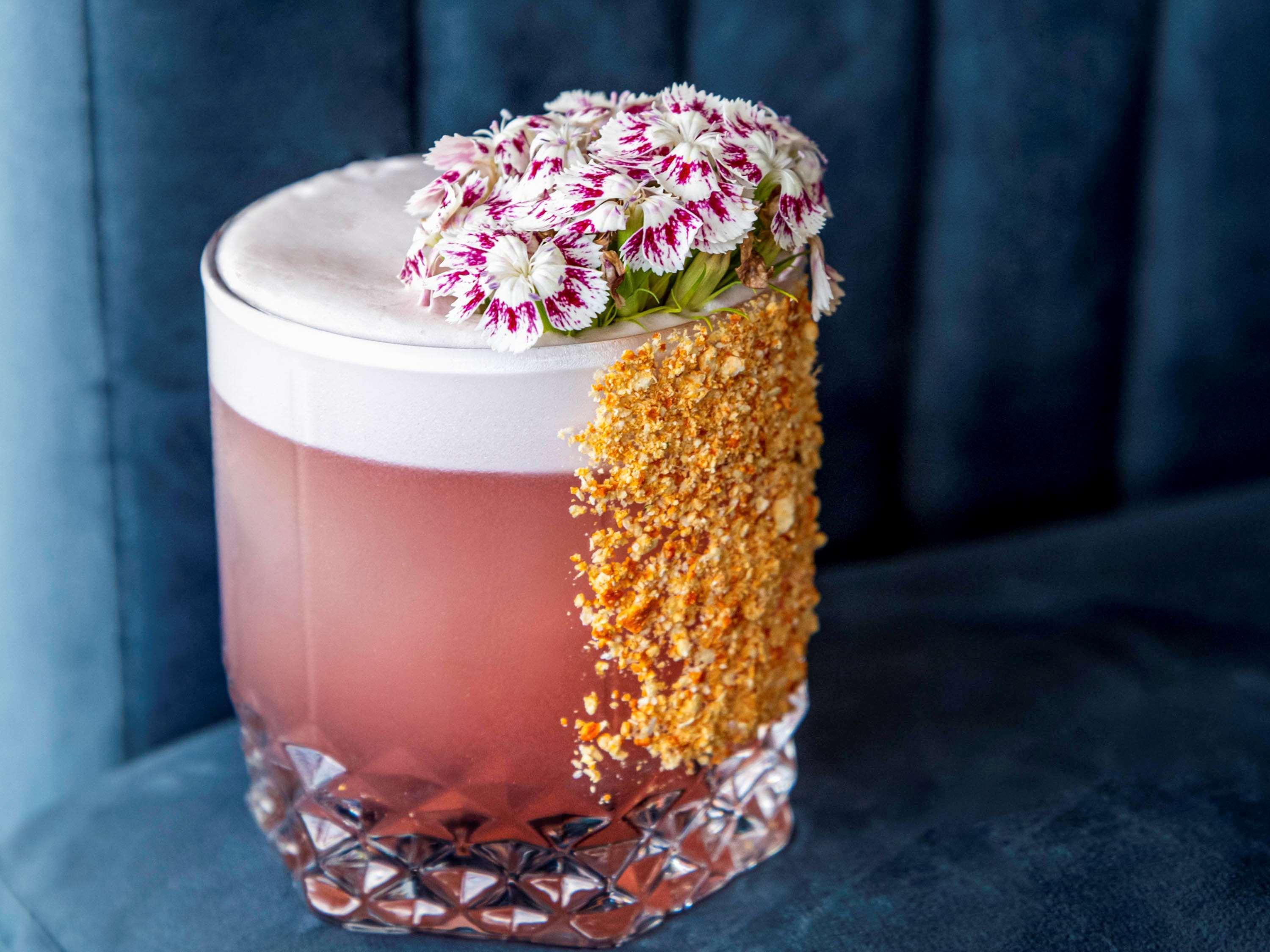 The Artisan Hotel Istanbul - Mgallery Collection Exteriér fotografie A Clover Club cocktail
